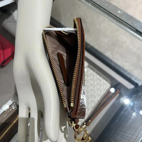 Small Crocodile Embossed Leather Zip Card Case - Picture 5 of 7